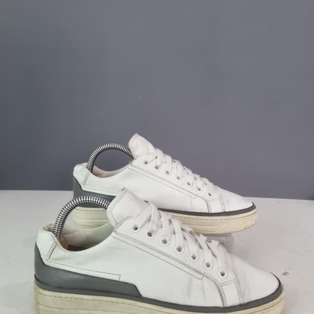 프라다 36.5 빈티지 스니커즈