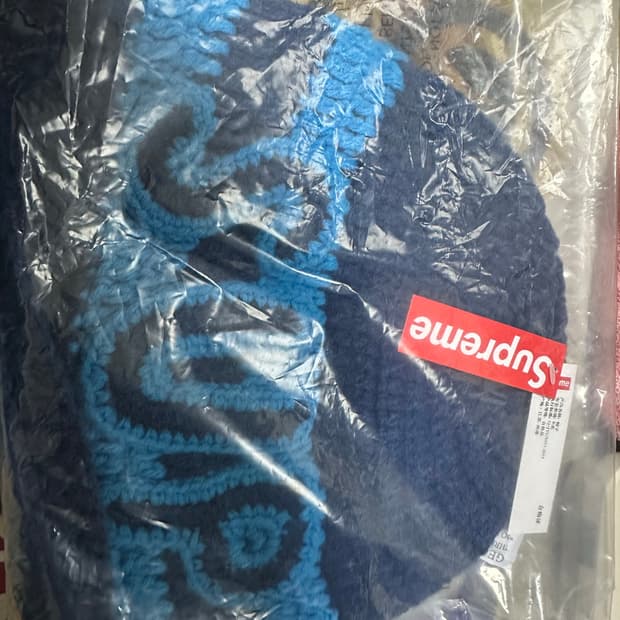 슈프림 크로쉐 로고비니 네이비 -25FW 새상품