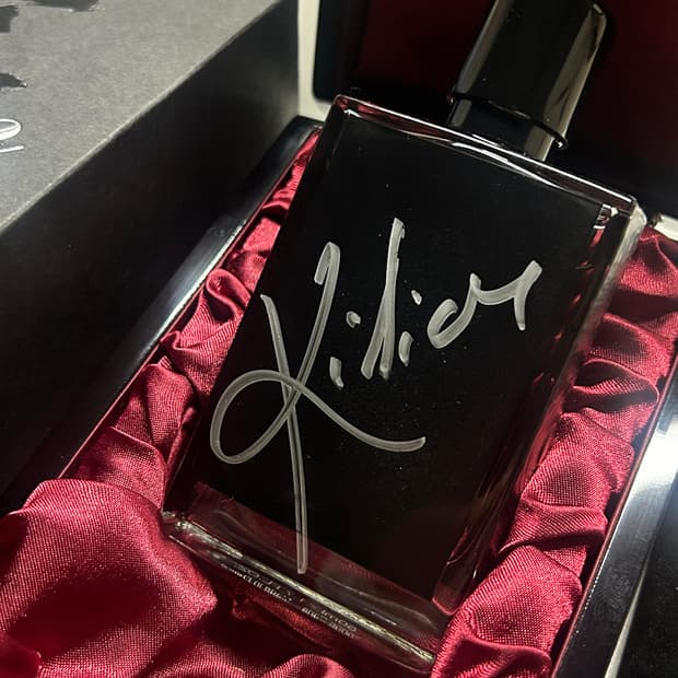 킬리안 플라워 오브 이모탈리티 구바틀 친필싸인