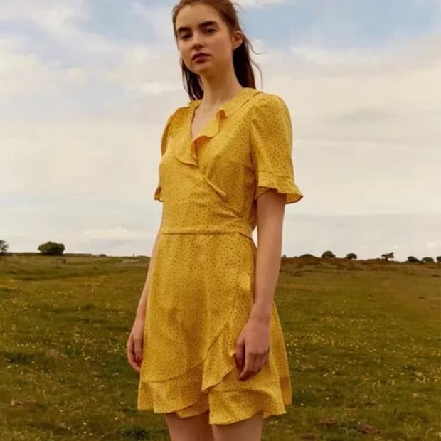 레이브 프릴 도트원피스 (1사이즈)