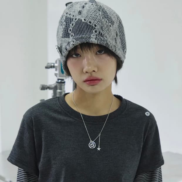 무신사 슬릭글로우 컬러 믹스 니트 펀칭 그런지 비니 미사용 새 상품