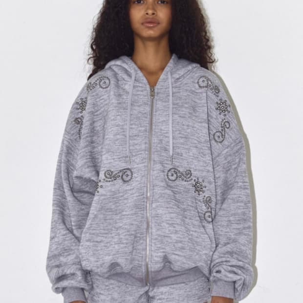 폴리수엠 오너먼트 스터드 후드집업