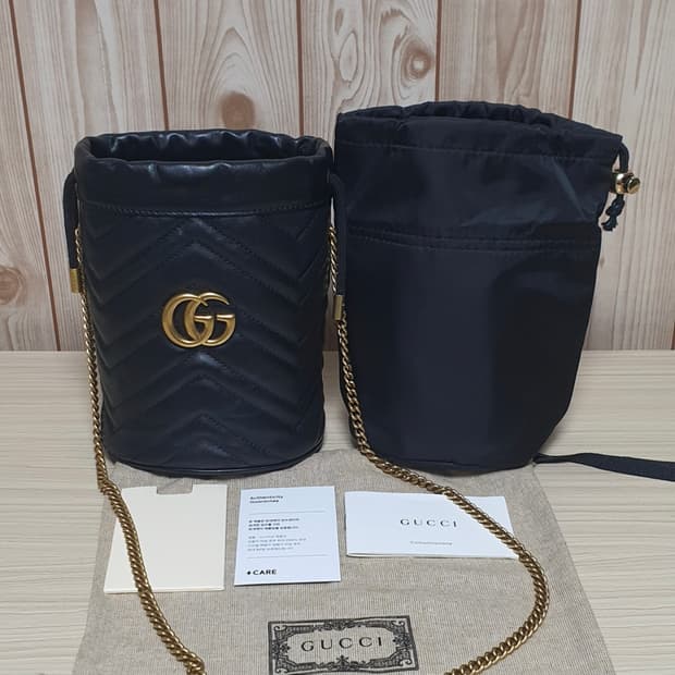 구찌 마몬트 마틀라세 버킷백/크로스백 새상품급 정품(감정서O)