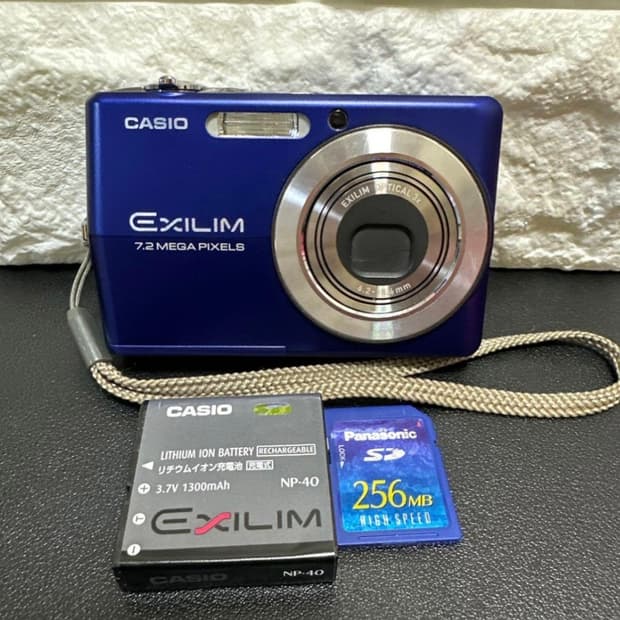 카시오 엑슬림 ex-700 디지털 카메라