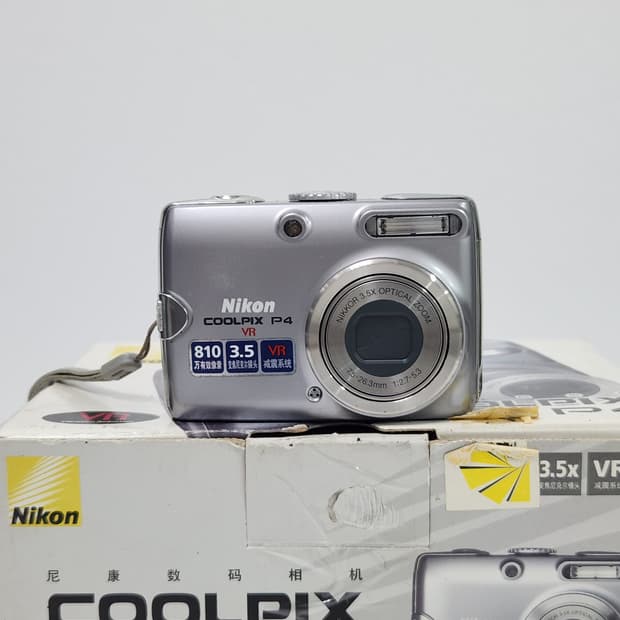 니콘 쿨픽스 p4 한글지원 디카 카메라 빈티지