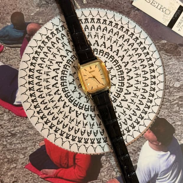 SEIKO 80s 빈티지 시계 (여성용)