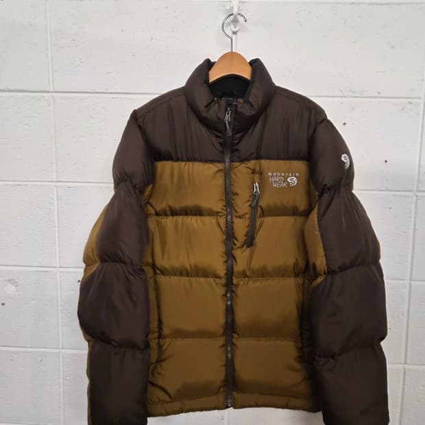 S) 마운틴 하드웨어 구스다운 패딩 팝니다