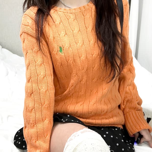 폴로 오렌지 케이블니트