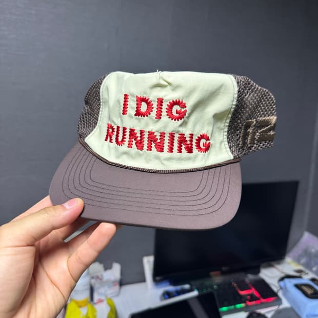 Alex zono I dig running