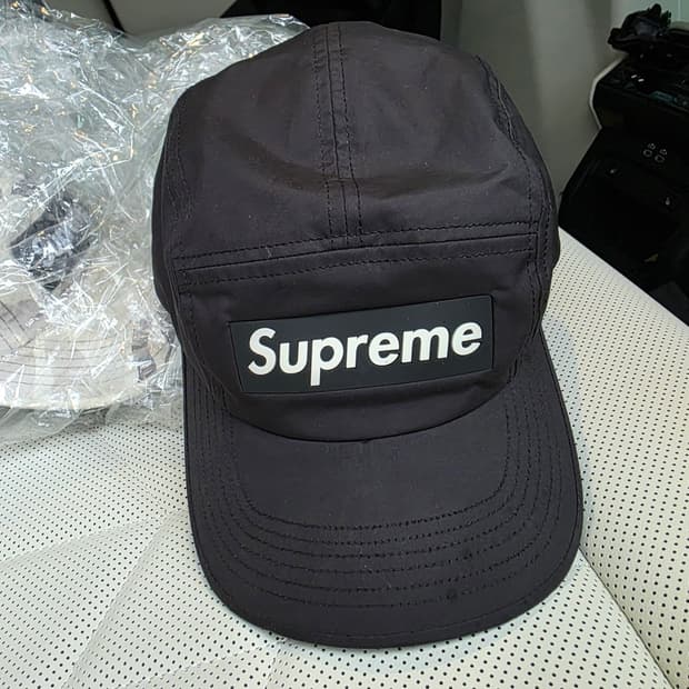 슈프림 20FW 인셋 러버로고 캠프캡 블랙