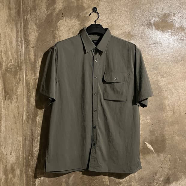 갤럭시 나일론 반팔 셔츠