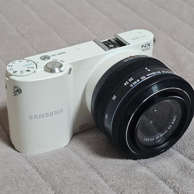 삼성 NX1000 미러리스 카메라
