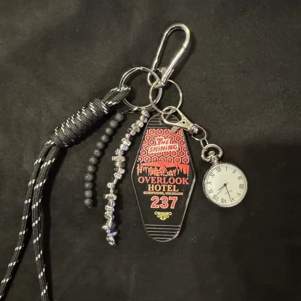 레트로 와치 호텔 키링