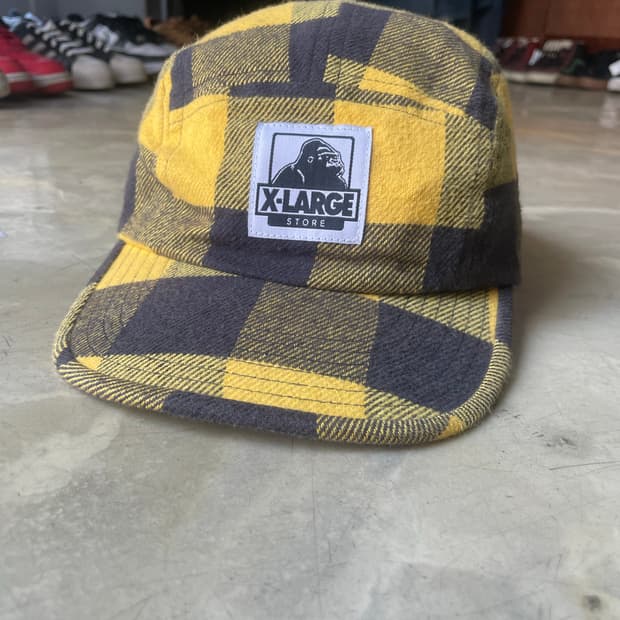 엑스라지 옐로우 체크 캠프캡