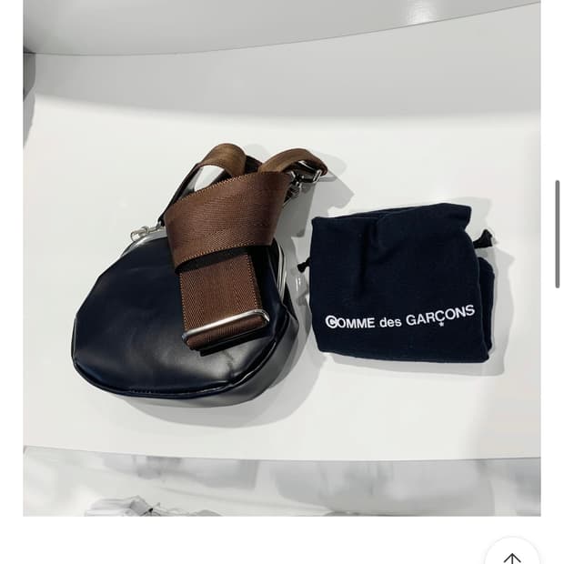 꼼데가르송 아오야마 벨트백