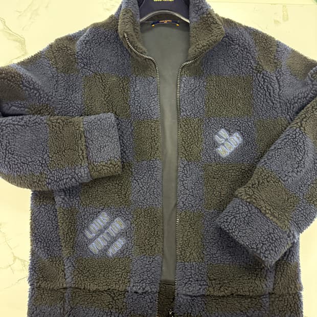 루이비통 니고 자카드 다미에 후리스 L사이즈