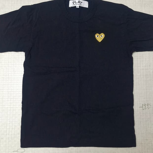 꼼데가르송 골드와펜 반팔s 새상품