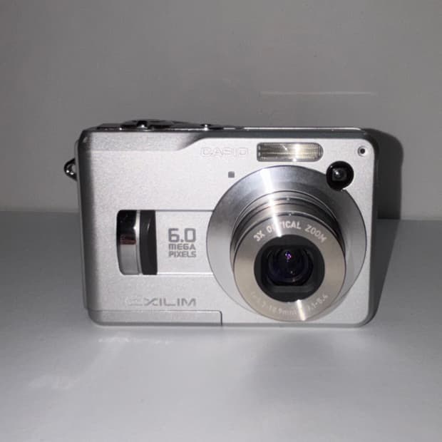 카시오 엑슬림 EX-Z110 디카