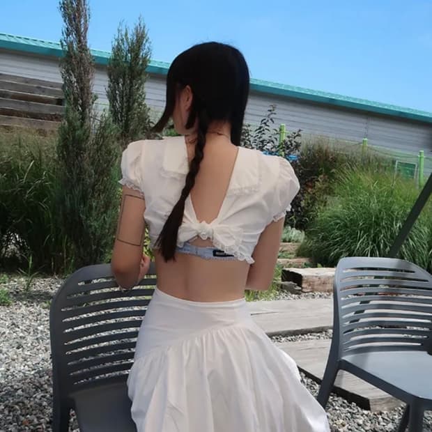 프레클 레이스 크롭 블라우스