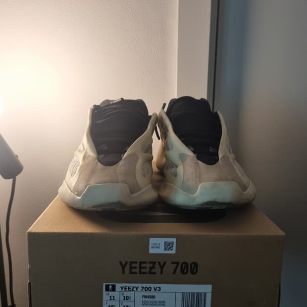 아디다스 이지 yeezy 700 v3 아자엘 290