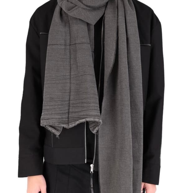 Overlock Seam Scarf