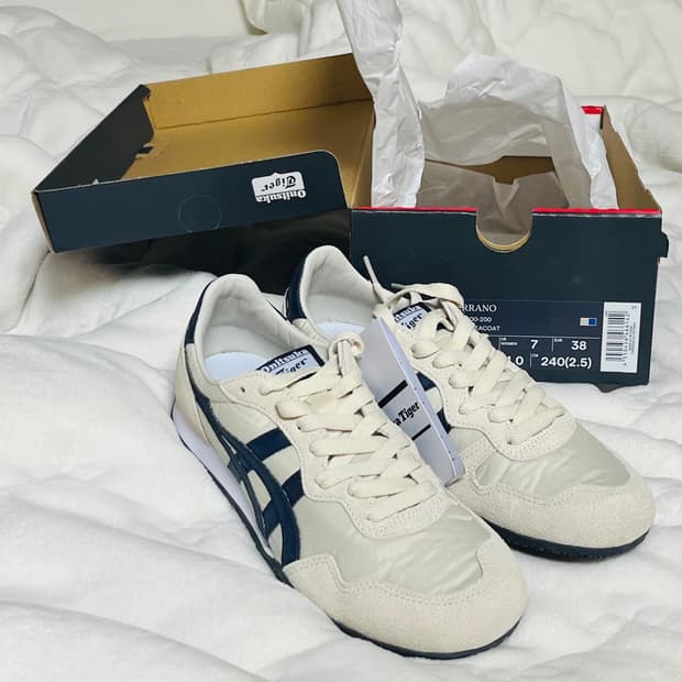 오니츠카타이거 세라노 스니커즈 사이즈 240 / 11838400-200