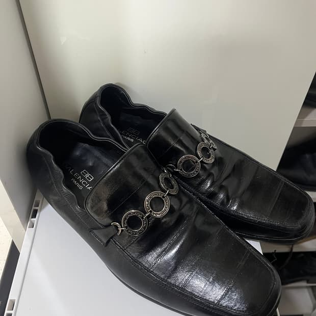 발렌시아가 빈티지 로퍼 블랙