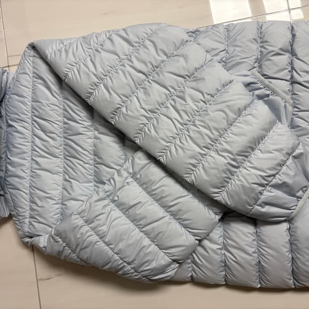 무신사스탠다드 경량패딩 