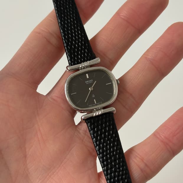 1980s Silver Oval Ladies Quartz