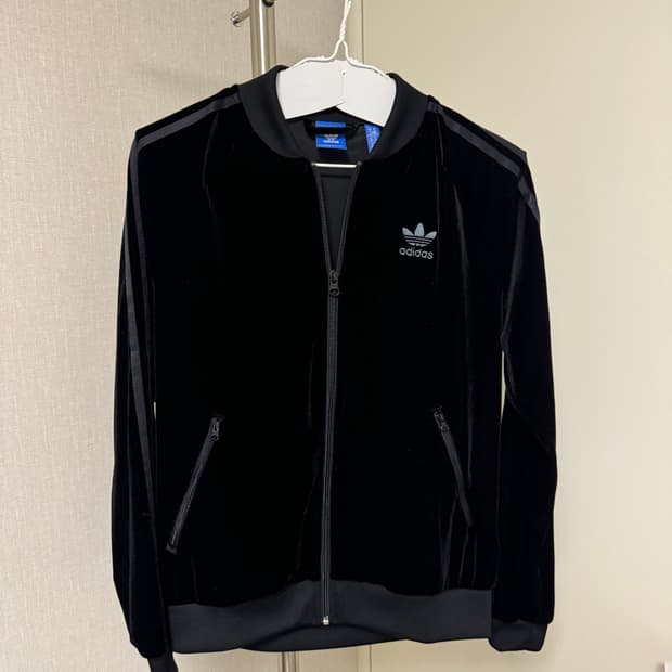 아디다스 벨벳 트랙수트 / 트레이닝복 세트