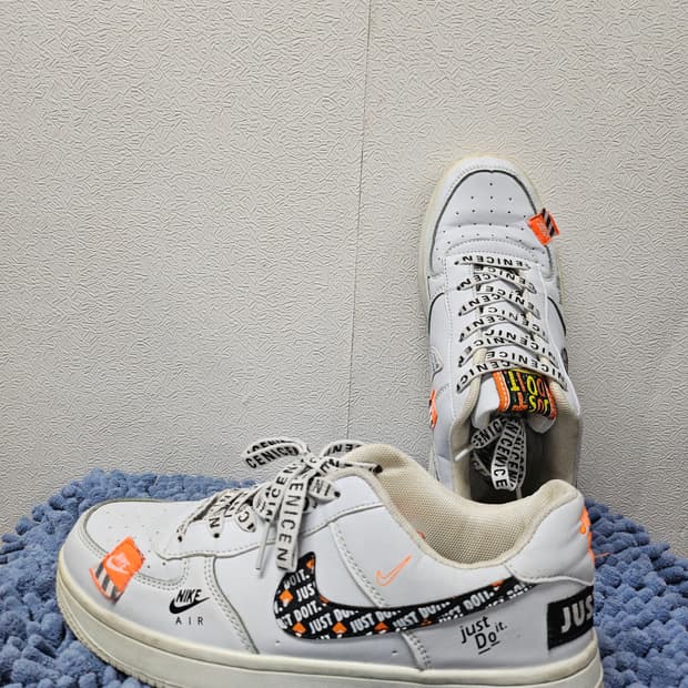 나이키 에어포스 1 로우 저스트두잇 팩 화이트  255