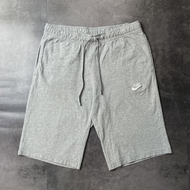 NIKE 나이키 그레이 코튼 스웨트 하프팬츠 A01240