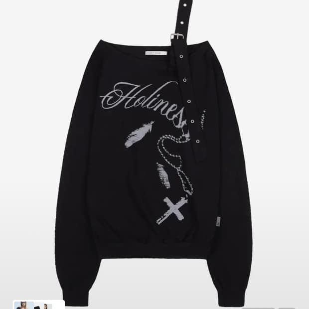 무신사 네스티팬시클럽 원숄더 버클 스웻셔츠 블랙