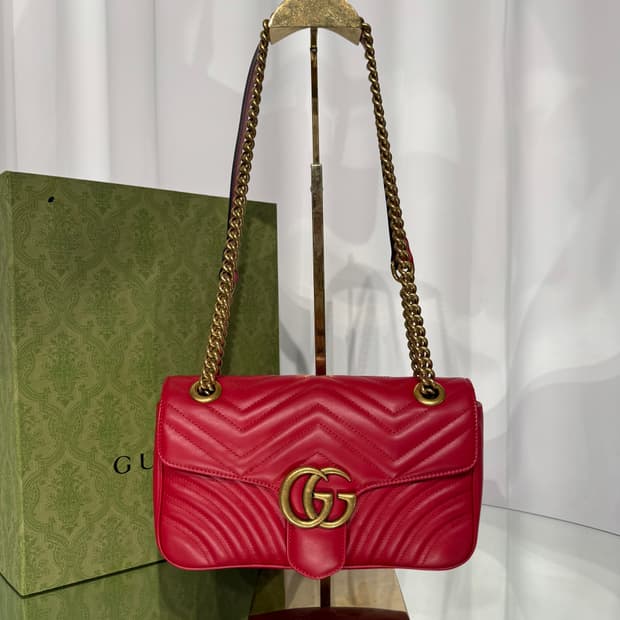 구찌 마몬트 마틀라세 미디움 숄더백