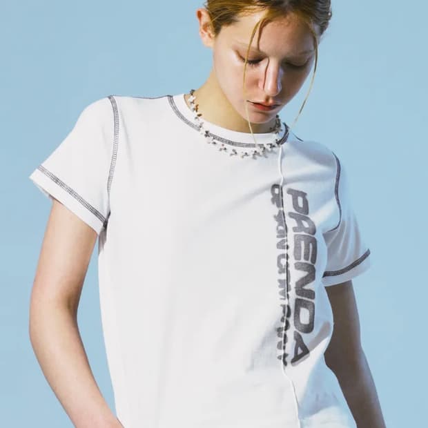 프렌다 로고티 화이트 SMUDGED LOGO TEE WHITE