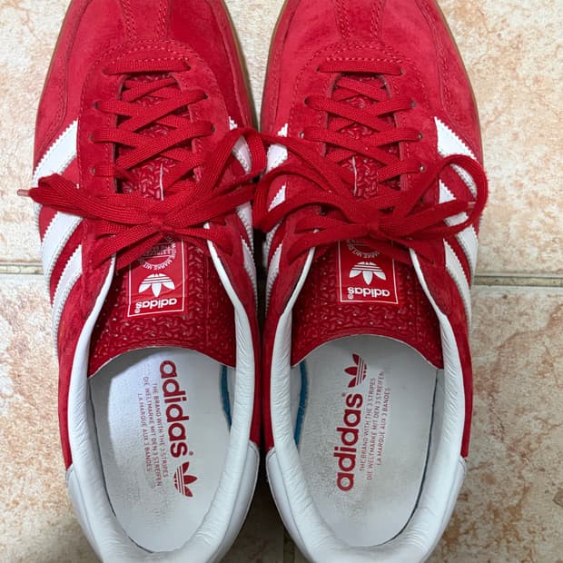 아디다스 가젤 인도어 스칼렛 270