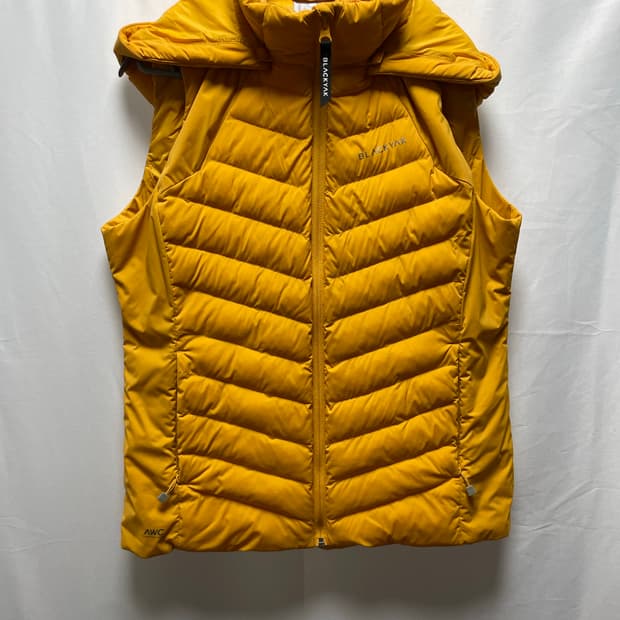 블랙야크 후드 패딩 조끼