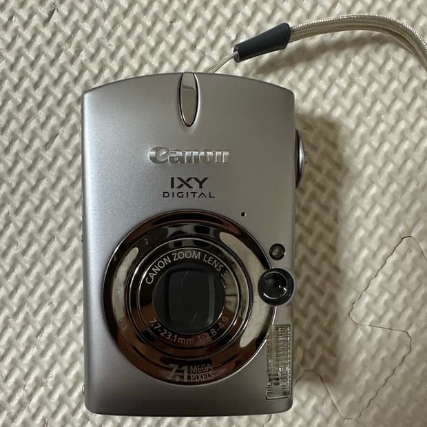 *풀박스* 캐논 익시 700, 익서스 750 디카 (아일릿 원희 디카)