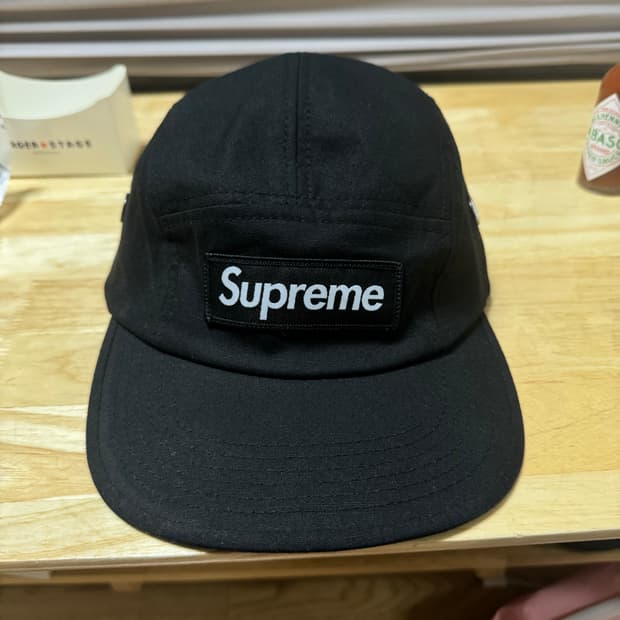 슈프림 캠프캡