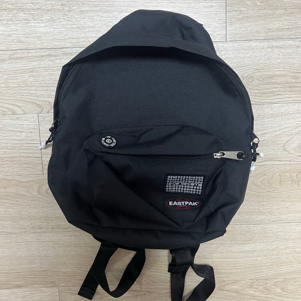 10 corso como X Eastpak 백팩