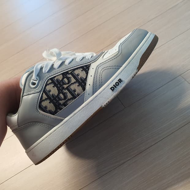 디올 B27 스니커즈