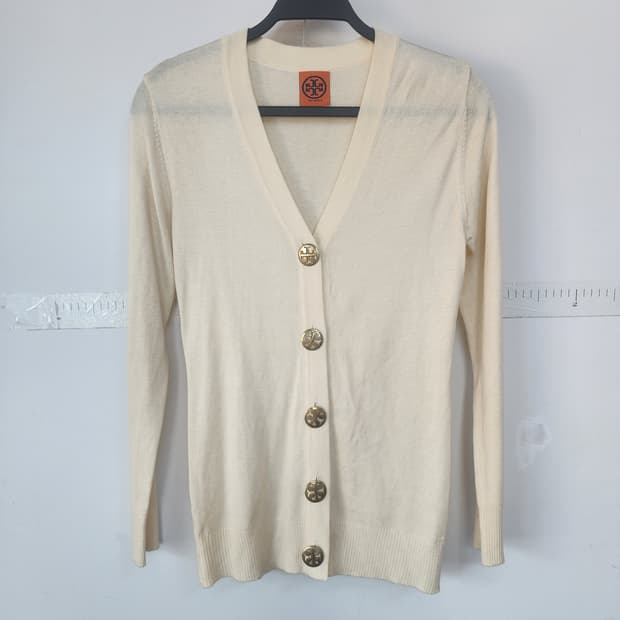 토리버치 아이보리 금장 버튼 가디건