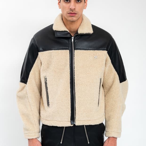 GmbH /Beige Two Tone Fleece Jacket 테디자켓