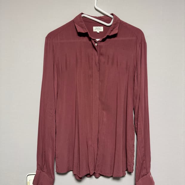 빈티지 레귤러핏 히든버튼 셔츠