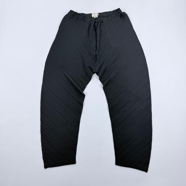 PLEATS PLEASE balloon pleats pants