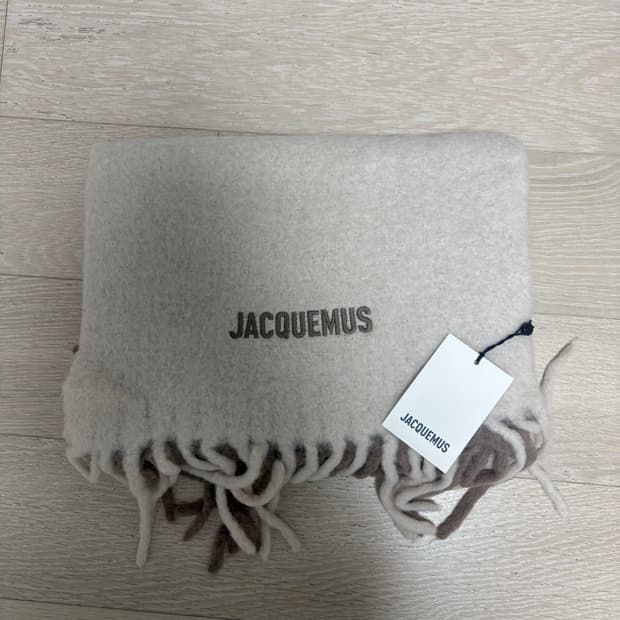 자크뮈스 머플러 베이지