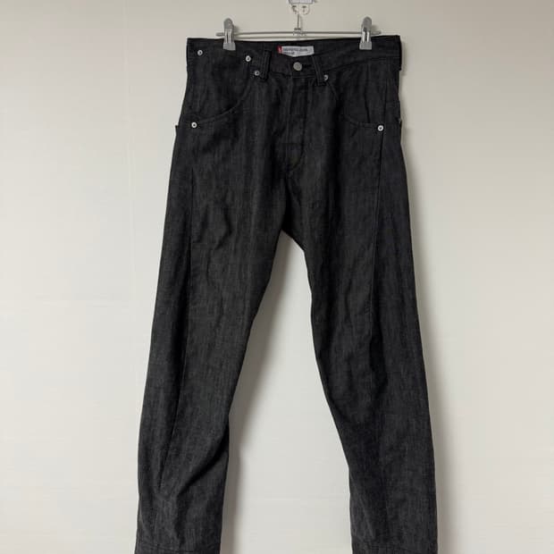 32) 리바이스 엔지니어드 제팬 흑청