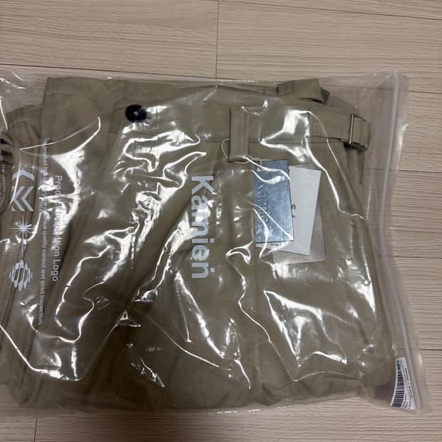 [3] 카미엔 x 코인서울 247 올데이 슬랙스 베이지 리퍼브 제품