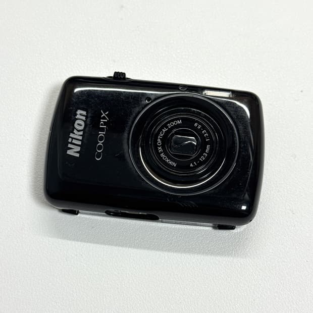 니콘 쿨픽스 s01 nikon coolpix 블랙 디카 카메라