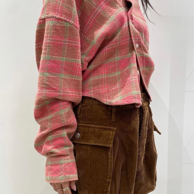 R13 에크루 버블 쇼츠